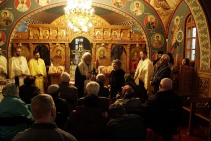 Rugăciune şi filantropie pentru vâstnicii din cadrul unui azil din Galaţi – fotografia 38