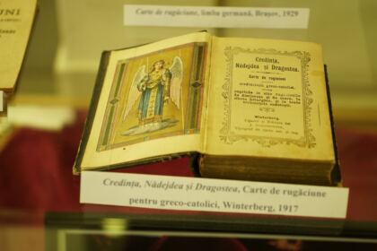 Simpozion interseminarial şi expoziţie la Muzeul eparhial din Galaţi – fotografia 29