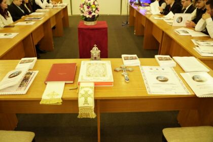 Simpozion interseminarial şi expoziţie la Muzeul eparhial din Galaţi – fotografia 30