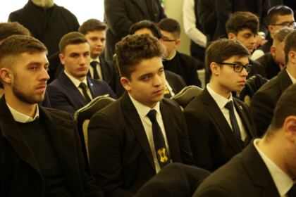 Simpozion interseminarial şi expoziţie la Muzeul eparhial din Galaţi – fotografia 44