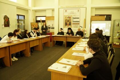 Simpozion interseminarial şi expoziţie la Muzeul eparhial din Galaţi – fotografia 64