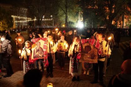Tradiţionalul pelerinaj al luminii la Galaţi – fotografia 9