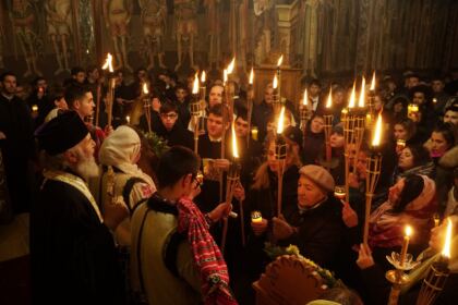 Tradiţionalul pelerinaj al luminii la Galaţi – fotografia 40