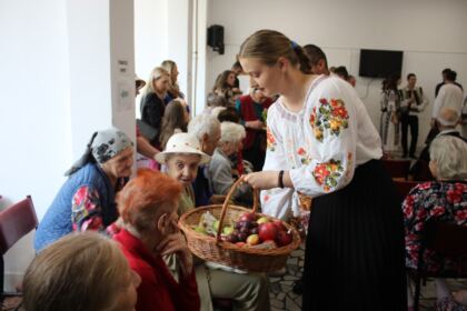 Activităţi dedicate persoanelor vârstnice în Arhiepiscopia Dunării de Jos – fotografia 53