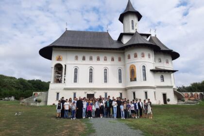 Popasuri duhovnicești pentru 50 de copii din localitatea Matca – fotografia 6