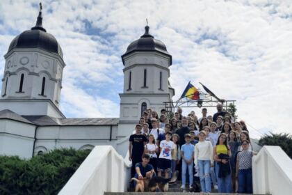 Popasuri duhovnicești pentru 50 de copii din localitatea Matca – fotografia 7