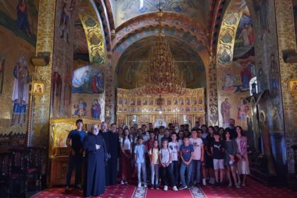 Popasuri duhovnicești pentru 50 de copii din localitatea Matca – fotografia 12
