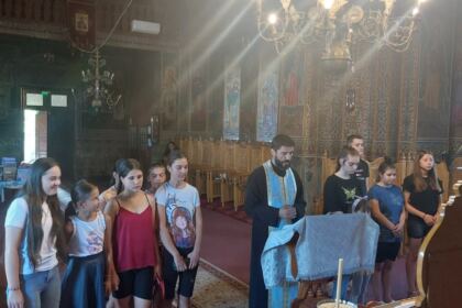 Activităţi de vară în localitatea Ulmu, parohiile Mohreanu şi Ulmu – fotografia 37