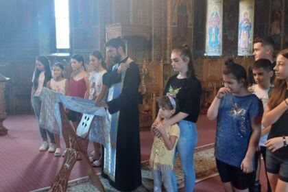 Activităţi de vară în localitatea Ulmu, parohiile Mohreanu şi Ulmu – fotografia 38