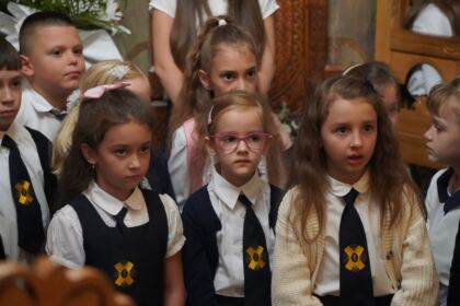 Seminarul Teologic „Sfântul Andrei“ din Galaţi şi-a deschis porţile pentru un nou an şcolar – fotografia 2