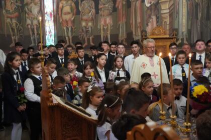 Seminarul Teologic „Sfântul Andrei“ din Galaţi şi-a deschis porţile pentru un nou an şcolar – fotografia 12