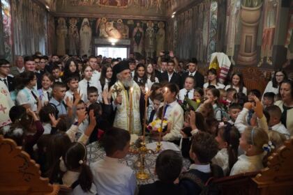 Seminarul Teologic „Sfântul Andrei“ din Galaţi şi-a deschis porţile pentru un nou an şcolar – fotografia 22