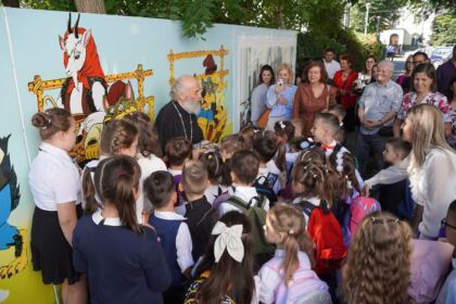 Seminarul Teologic „Sfântul Andrei“ din Galaţi şi-a deschis porţile pentru un nou an şcolar – fotografia 41