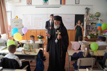 Seminarul Teologic „Sfântul Andrei“ din Galaţi şi-a deschis porţile pentru un nou an şcolar – fotografia 52