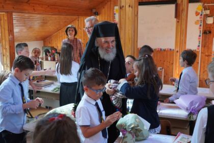 Seminarul Teologic „Sfântul Andrei“ din Galaţi şi-a deschis porţile pentru un nou an şcolar – fotografia 55