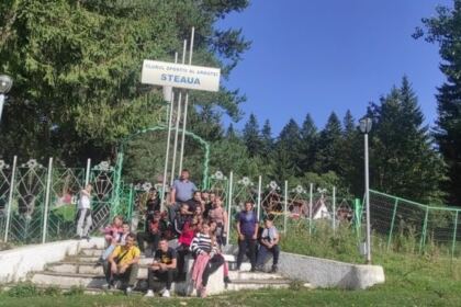 Excursie pentru 20 de copii din localitatea Zăvoaia – fotografia 9