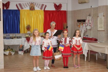 Activităţi dedicate persoanelor vârstnice – fotografia 30