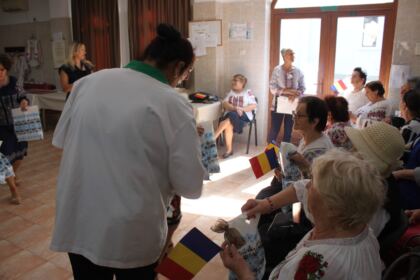 Activităţi dedicate persoanelor vârstnice – fotografia 34