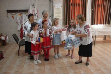 Activităţi dedicate persoanelor vârstnice – fotografia 36