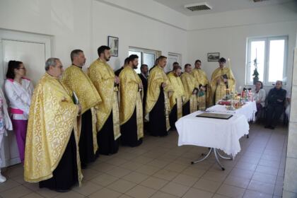 Rugăciuni şi daruri pentru vârstnicii nevoiaşi din judeţul Brăila – fotografia 13