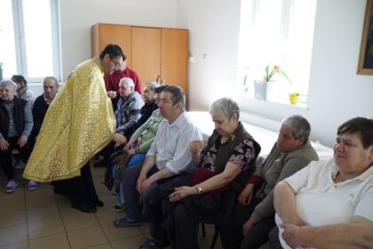 Rugăciuni şi daruri pentru vârstnicii nevoiaşi din judeţul Brăila – fotografia 25