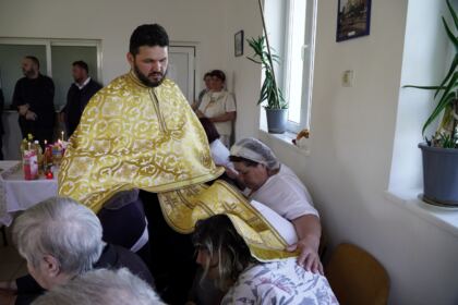 Rugăciuni şi daruri pentru vârstnicii nevoiaşi din judeţul Brăila – fotografia 35