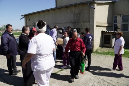 Rugăciuni şi daruri pentru vârstnicii nevoiaşi din judeţul Brăila – fotografia 50