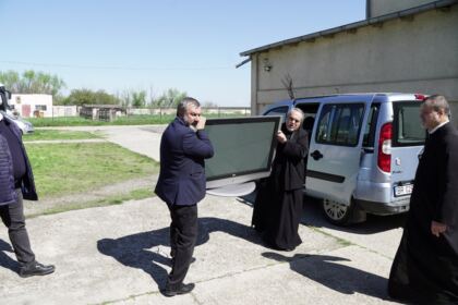 Rugăciuni şi daruri pentru vârstnicii nevoiaşi din judeţul Brăila – fotografia 52