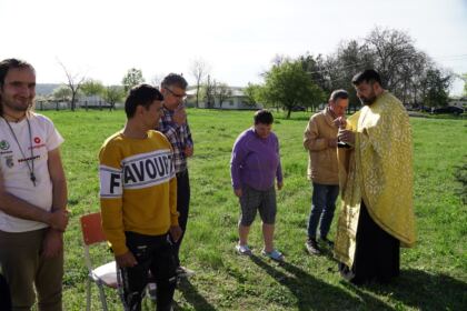 Acţiune filantropică la Centrul Medico-Social din localitatea Pechea, judeţul Galaţi – fotografia 18