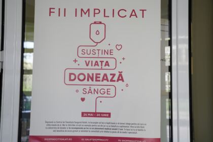 O nouă acţiune de donare de sânge a preoţilor, tinerilor şi credincioşilor din Tecuci – fotografia 13