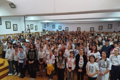 Etapa judeţeană a Olimpiadei de Religie în Galaţi şi Brăila – fotografia 9