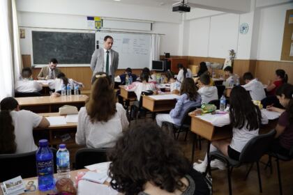 Etapa judeţeană a Olimpiadei de Religie în Galaţi şi Brăila – fotografia 14