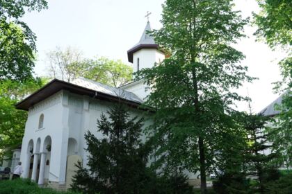 Etapa judeţeană a Olimpiadei de Religie în Galaţi şi Brăila – fotografia 1