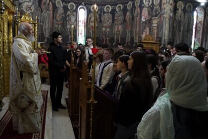Etapa judeţeană a Olimpiadei de Religie în Galaţi şi Brăila – fotografia 15
