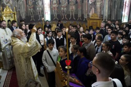 Etapa judeţeană a Olimpiadei de Religie în Galaţi şi Brăila – fotografia 30