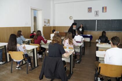 Etapa judeţeană a Olimpiadei de Religie în Galaţi şi Brăila – fotografia 43