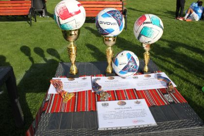 Ediţia a 9-a a Campionatului şcolar de fotbal „Tinereţe şi credinţă“ – fotografia 24
