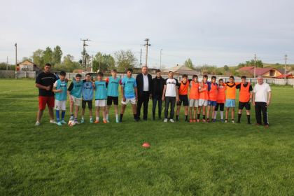 Ediţia a 9-a a Campionatului şcolar de fotbal „Tinereţe şi credinţă“ – fotografia 26