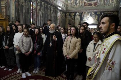 Olimpiada interdisciplinară „Cultură şi spiritualitate românească“ în Arhiepiscopia Dunării de Jos – fotografia 9
