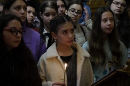 Olimpiada interdisciplinară „Cultură şi spiritualitate românească“ în Arhiepiscopia Dunării de Jos – fotografia 31