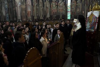 Olimpiada interdisciplinară „Cultură şi spiritualitate românească“ în Arhiepiscopia Dunării de Jos – fotografia 34