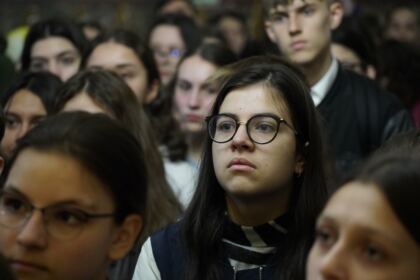 Olimpiada interdisciplinară „Cultură şi spiritualitate românească“ în Arhiepiscopia Dunării de Jos – fotografia 40