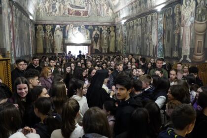 Olimpiada interdisciplinară „Cultură şi spiritualitate românească“ în Arhiepiscopia Dunării de Jos – fotografia 41