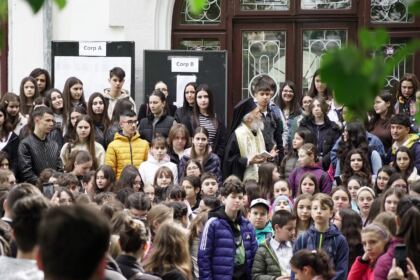 Olimpiada interdisciplinară „Cultură şi spiritualitate românească“ în Arhiepiscopia Dunării de Jos – fotografia 46