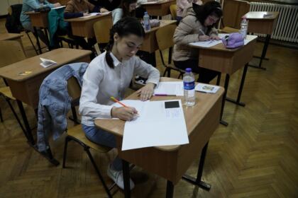 Olimpiada interdisciplinară „Cultură şi spiritualitate românească“ în Arhiepiscopia Dunării de Jos – fotografia 55