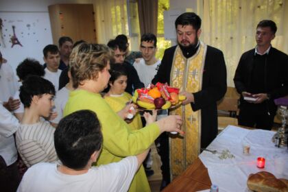 Acţiuni social-filantropice desfăşurate de Parohia „Sfânta Cuvioasă Parascheva“ din Galați – fotografia 34