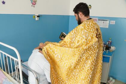 Cuminecare, rugăciuni şi daruri pentru pacienţii internaţi la Spitalul Judeţean de Urgenţă din Brăila – fotografia 20