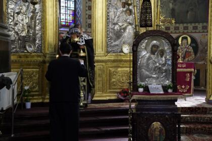 Conferinţă preoţească şi debutul programului social-filantropic „Ne înnoim de Sfintele Paşti“ – fotografia 11