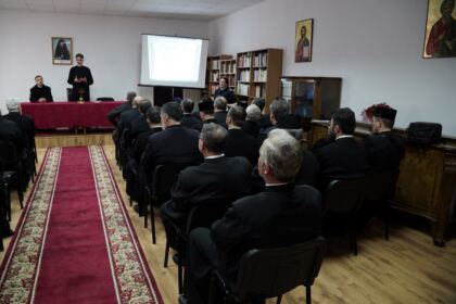 Conferinţă preoţească şi debutul programului social-filantropic „Ne înnoim de Sfintele Paşti“ – fotografia 37