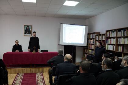 Conferinţă preoţească şi debutul programului social-filantropic „Ne înnoim de Sfintele Paşti“ – fotografia 40